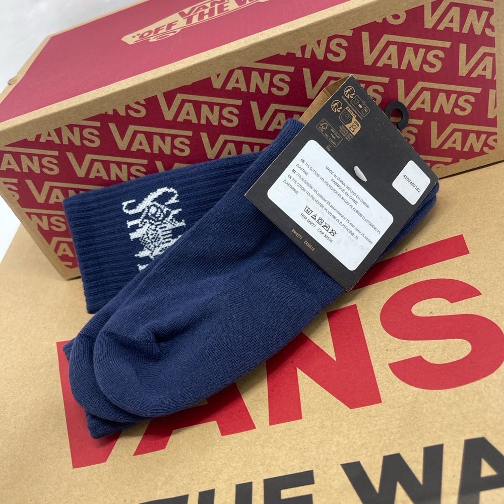VANS "Off The Wall" socks
New with the tag authentic Vans socks (1 pair) - Picture 3 of 16